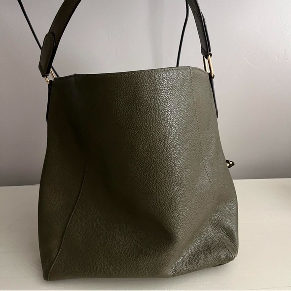 purse - Picture 2 of 3